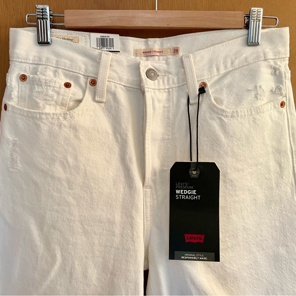 Brand New Levi's Premium Size 29 Wedgie Straight Jeans in Cloud Bank (White)